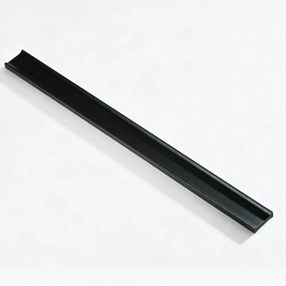 Perfil de ruptura térmica de poliamida extrudada